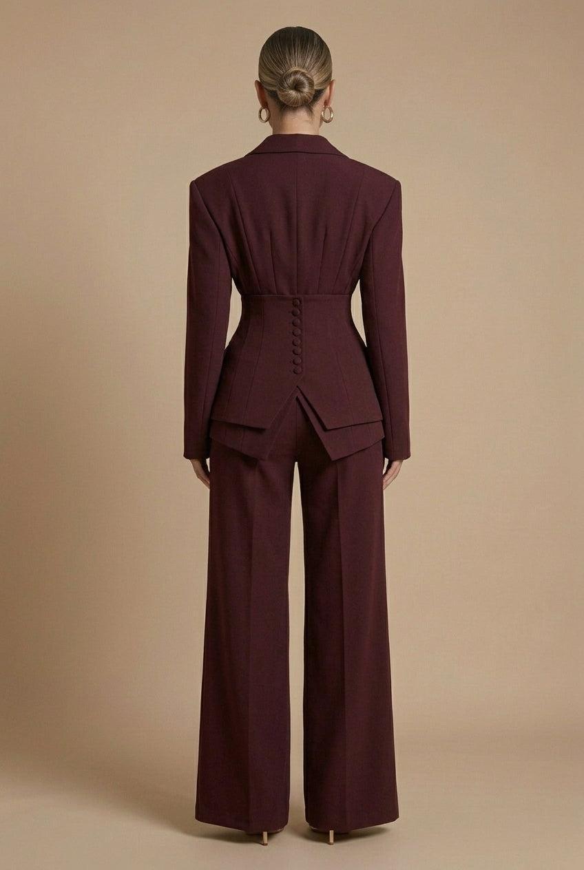 Vauje | Completo composto da blazer con revers a punta e pantaloni