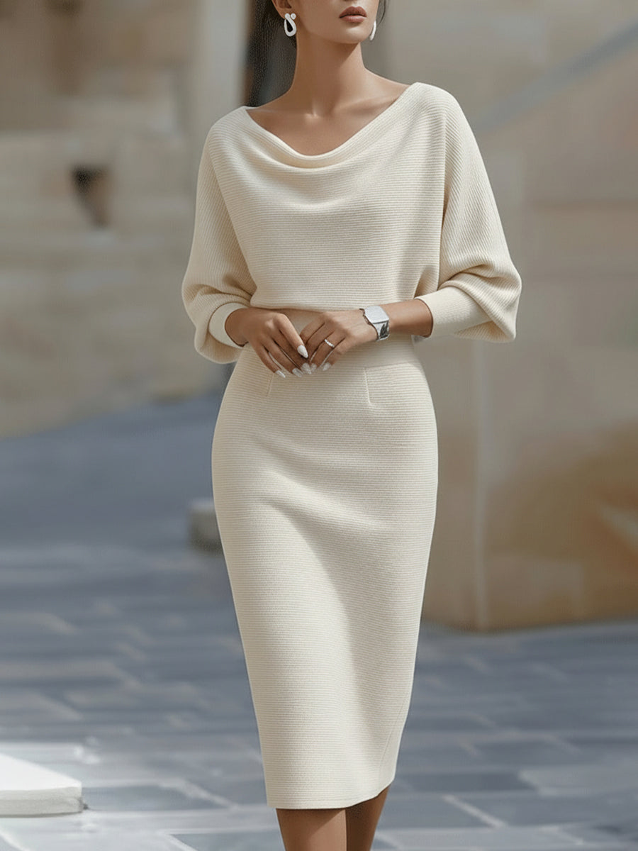 Abito midi in maglia da donna a maniche lunghe, aderente con scollo drappeggiato, elegante da cocktail e da sera - Beige