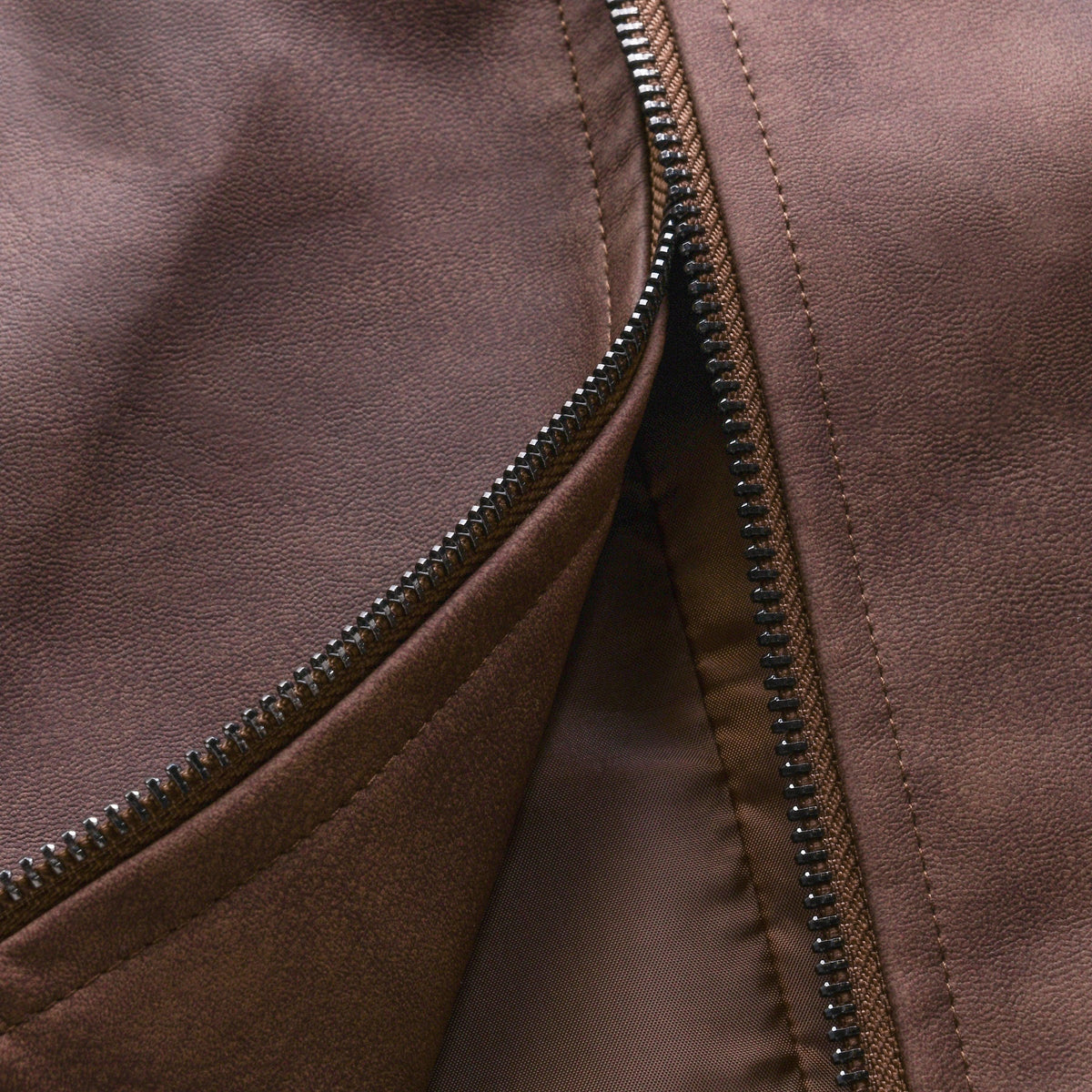 Giacca di pelle da uomo classica con zip e vestibilità comoda - giubbotto in pelle casual ed elegante - view 5